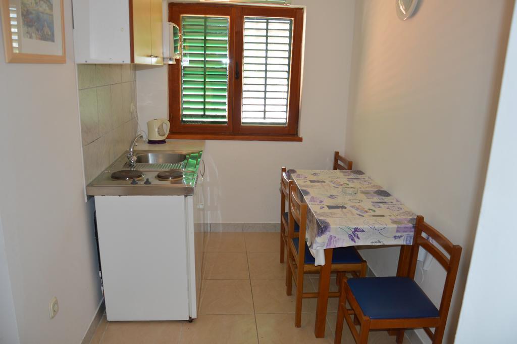 Apartmani Roko Drvenik  Exterior photo
