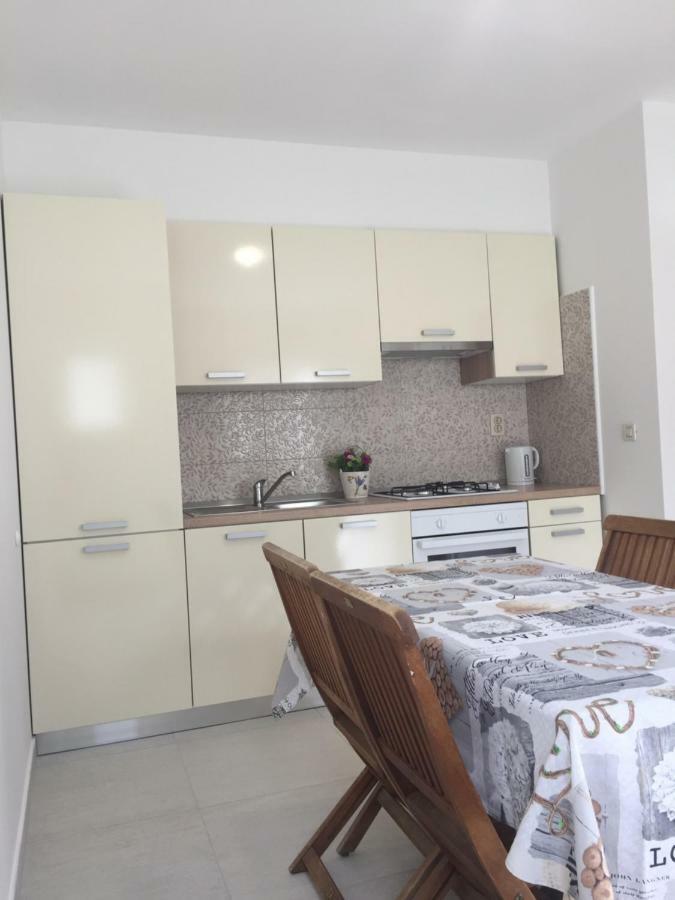 Apartmani Roko Drvenik  Exterior photo
