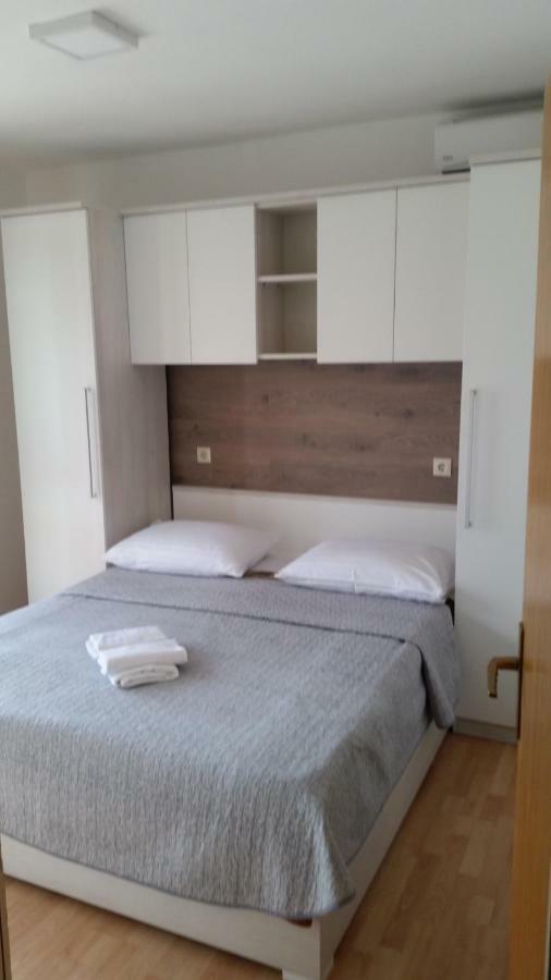 Apartmani Roko Drvenik  Exterior photo