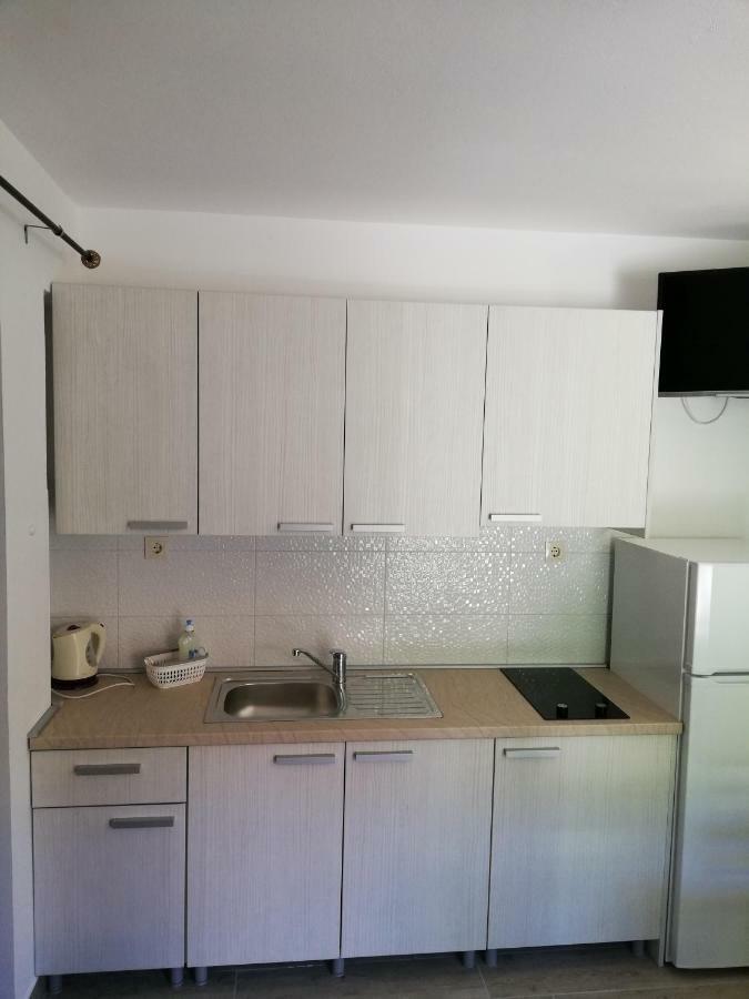 Apartmani Roko Drvenik  Exterior photo